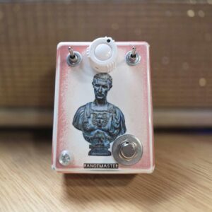 Rangemaster Treble Booster
1965 General Electric Germanium and 2N4964 Silicon
Aged Rose Gold with Veni Vidi Vici Artwork