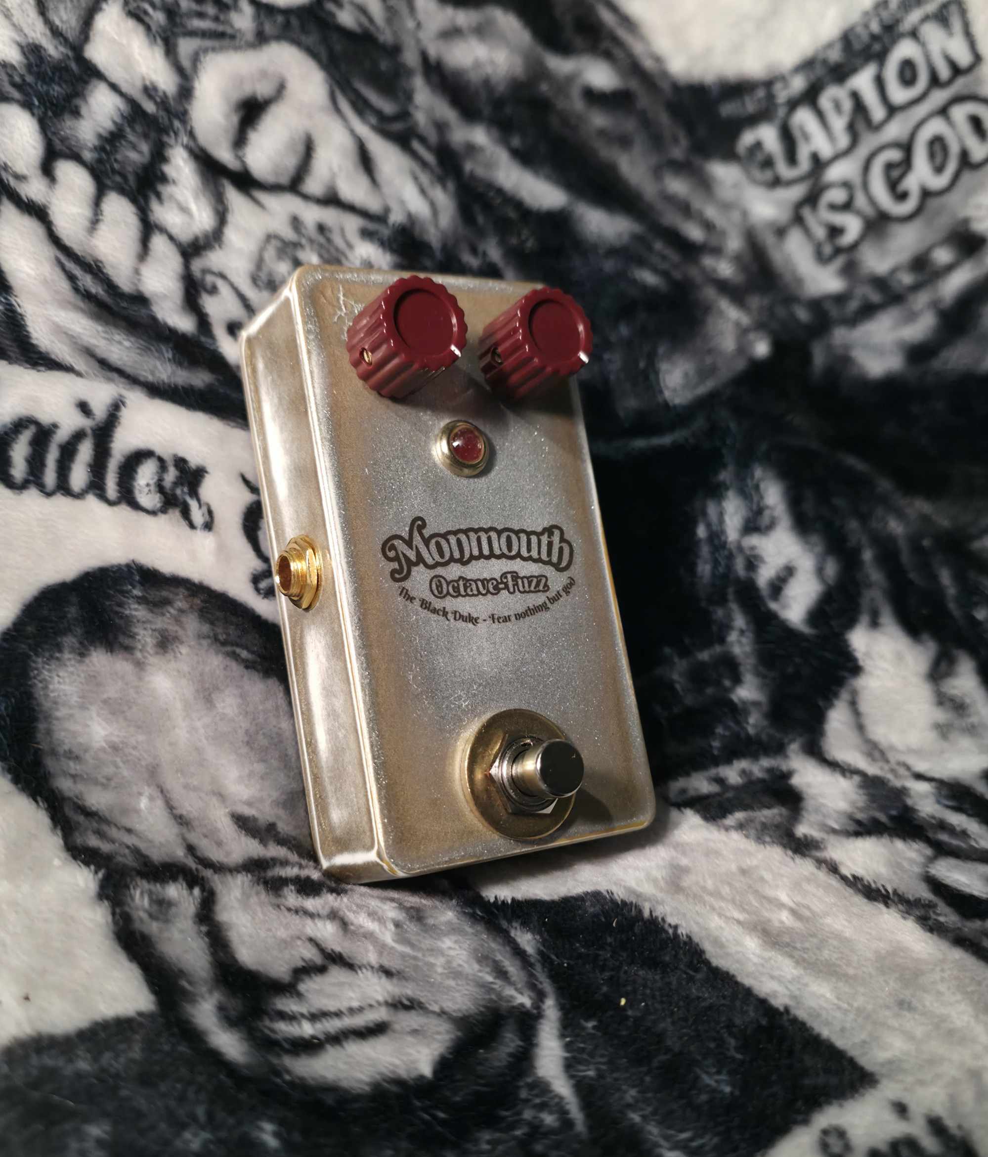 Monmouth Octave Fuzz
Mullard OCP71 Germanium Octave Fuzz - Image 4