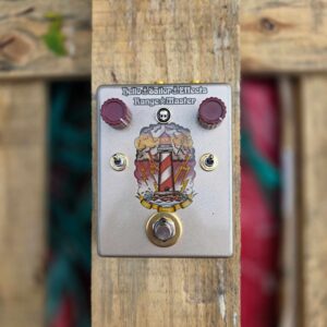 Hello Sailor Lighthouse Rangemaster
Hand Wired High Gain NKT162 Gold Pin Germanium & Texas Instruments BC213C Silicon Treble Booster