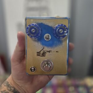 Abbey Road Fuzz | Hand Wired Germanium Fuzz | Aged Gold Over Blue Finger Gun Edition