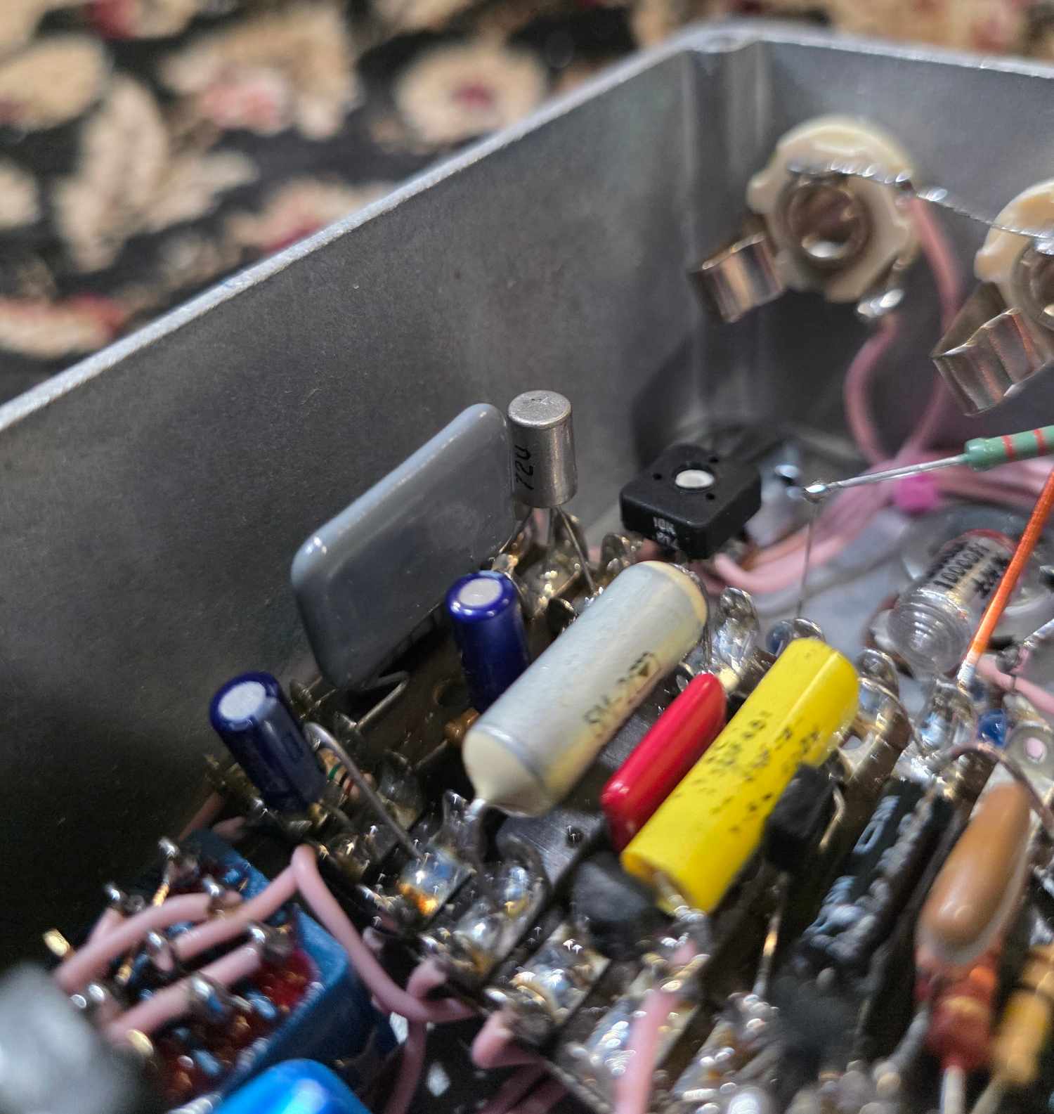 FreeRange | Hand Wired Rangemaster and KOSSOFF Drive | Atomic Teal Nitrocellulose - Image 4